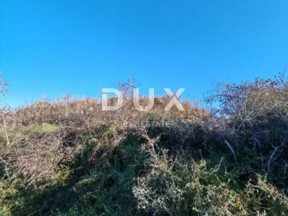 Land In Crvene Kuće, Croatia (1.197 M²)
