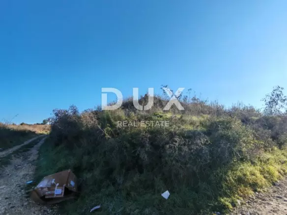 Land In Crvene Kuće, Croatia (1.197 M²)