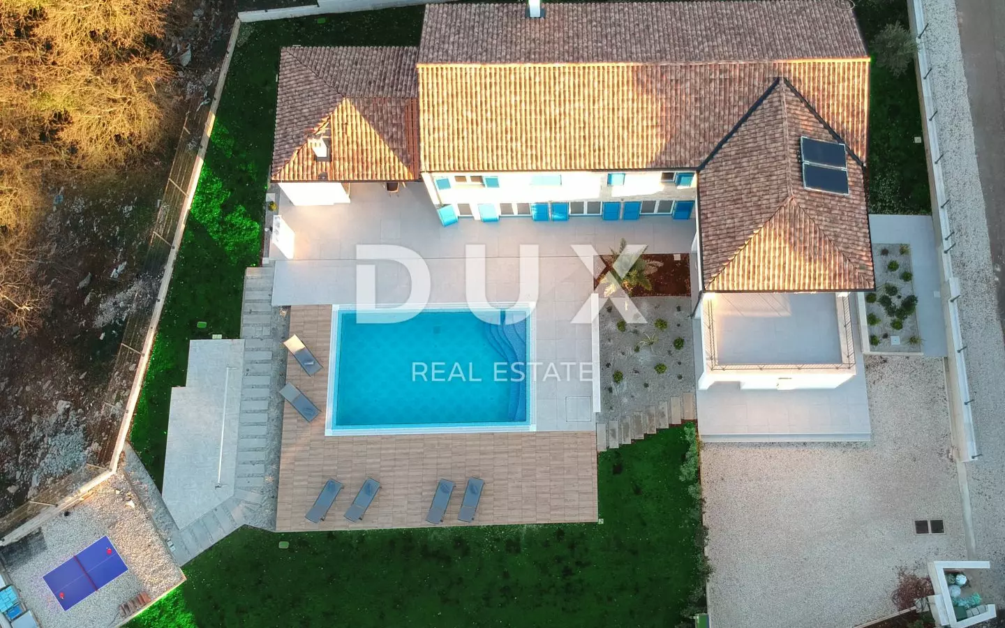 4-bedroom Villa In Višnjan, Croatia (300 M²)