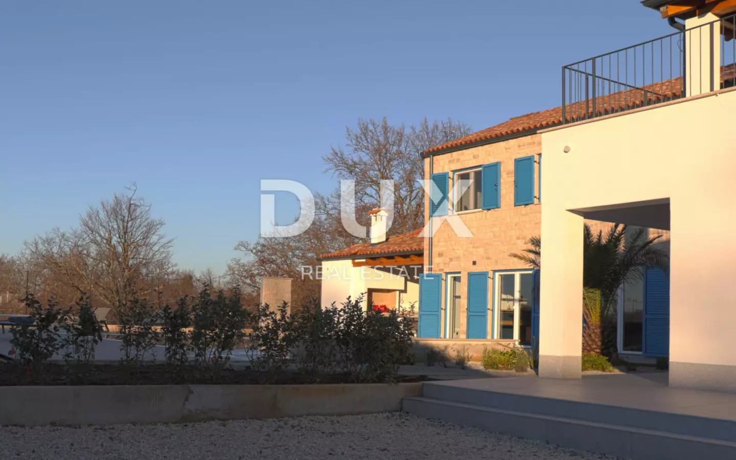 4-bedroom Villa In Višnjan, Croatia (300 M²)