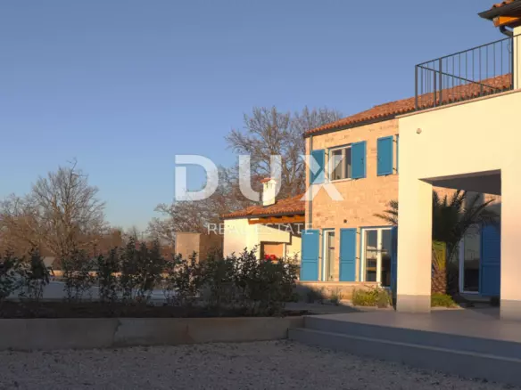 4-bedroom Villa In Višnjan, Croatia (300 M²)