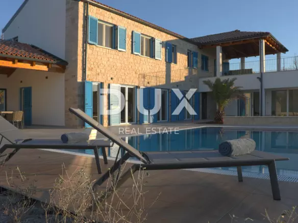 4-bedroom Villa In Višnjan, Croatia (300 M²)