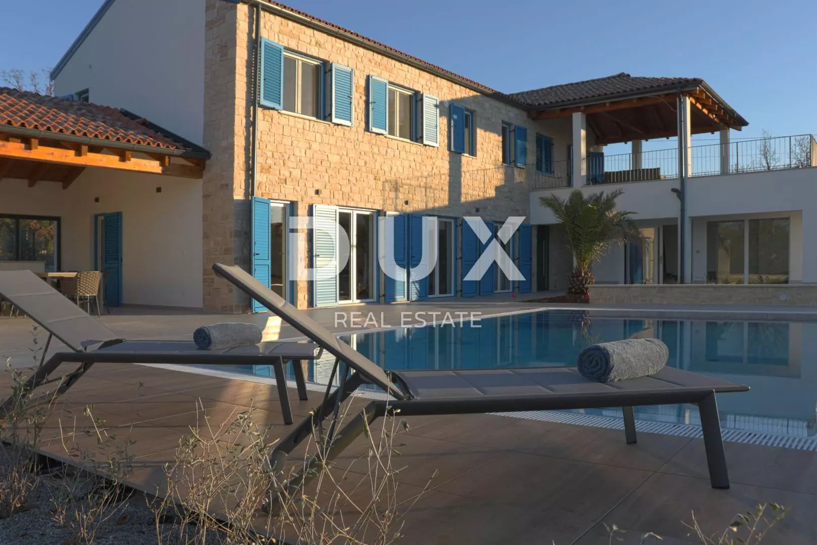 4-bedroom Villa In Višnjan, Croatia (300 M²)