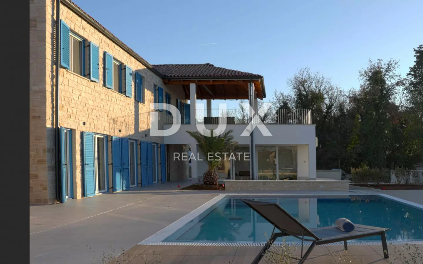 4-bedroom Villa In Višnjan, Croatia (300 M²)