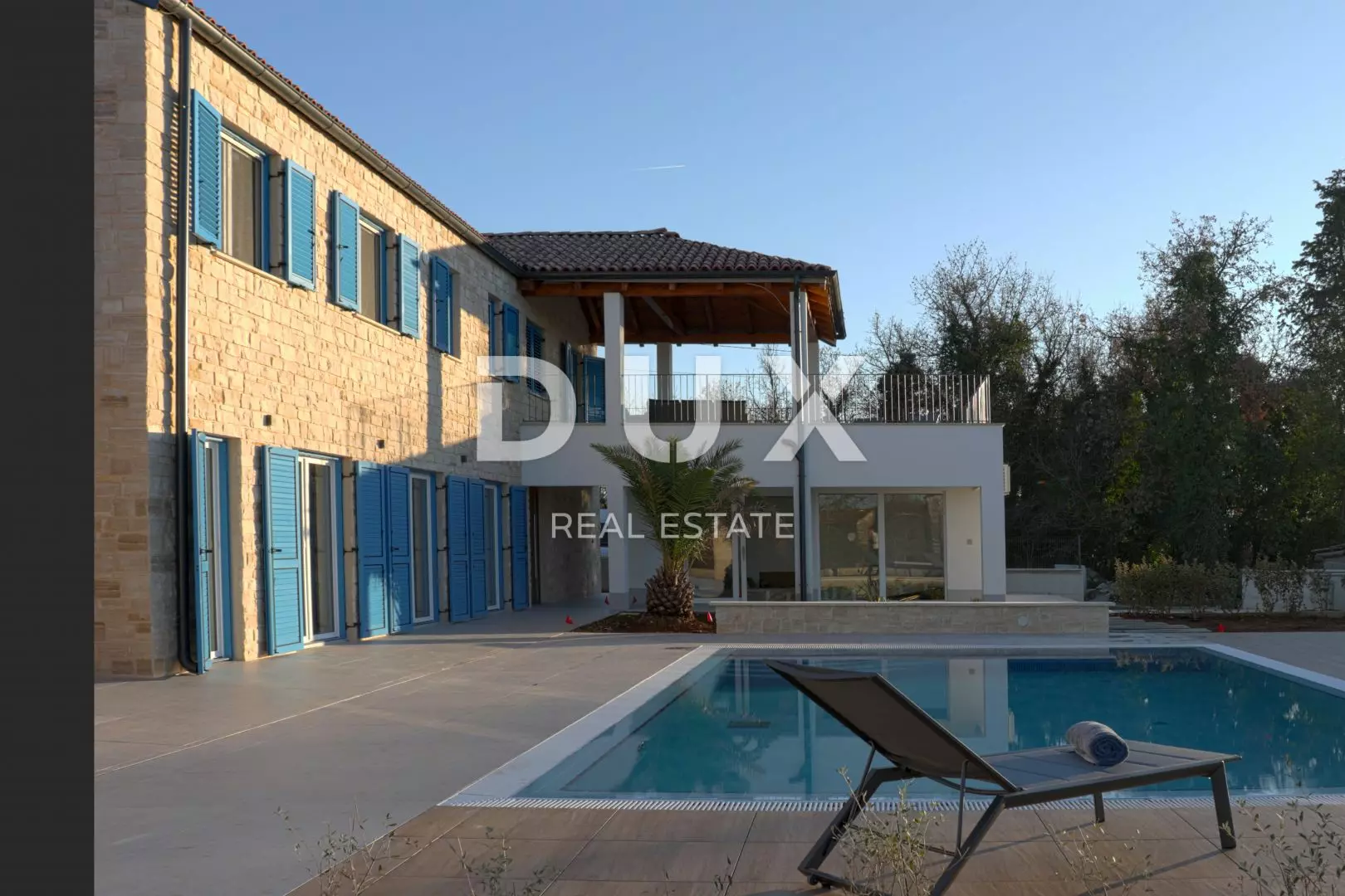 4-bedroom Villa In Višnjan, Croatia (300 M²)