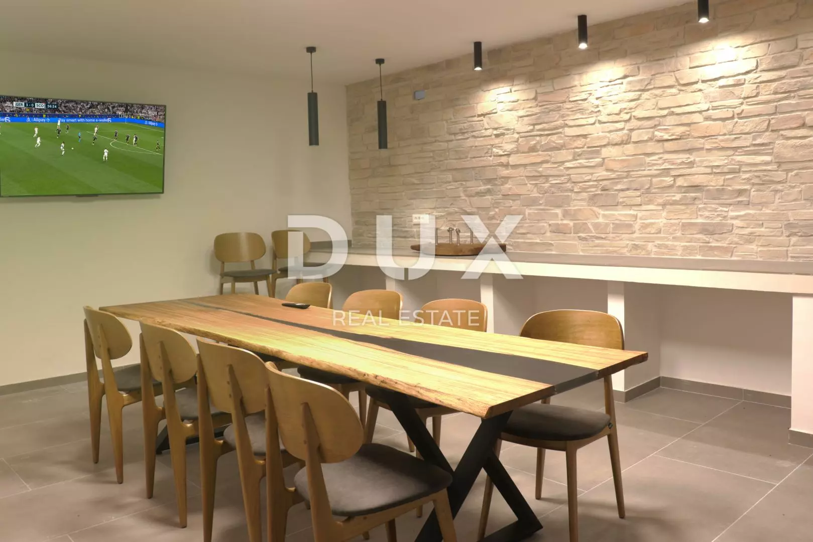 4-bedroom Villa In Višnjan, Croatia (300 M²)