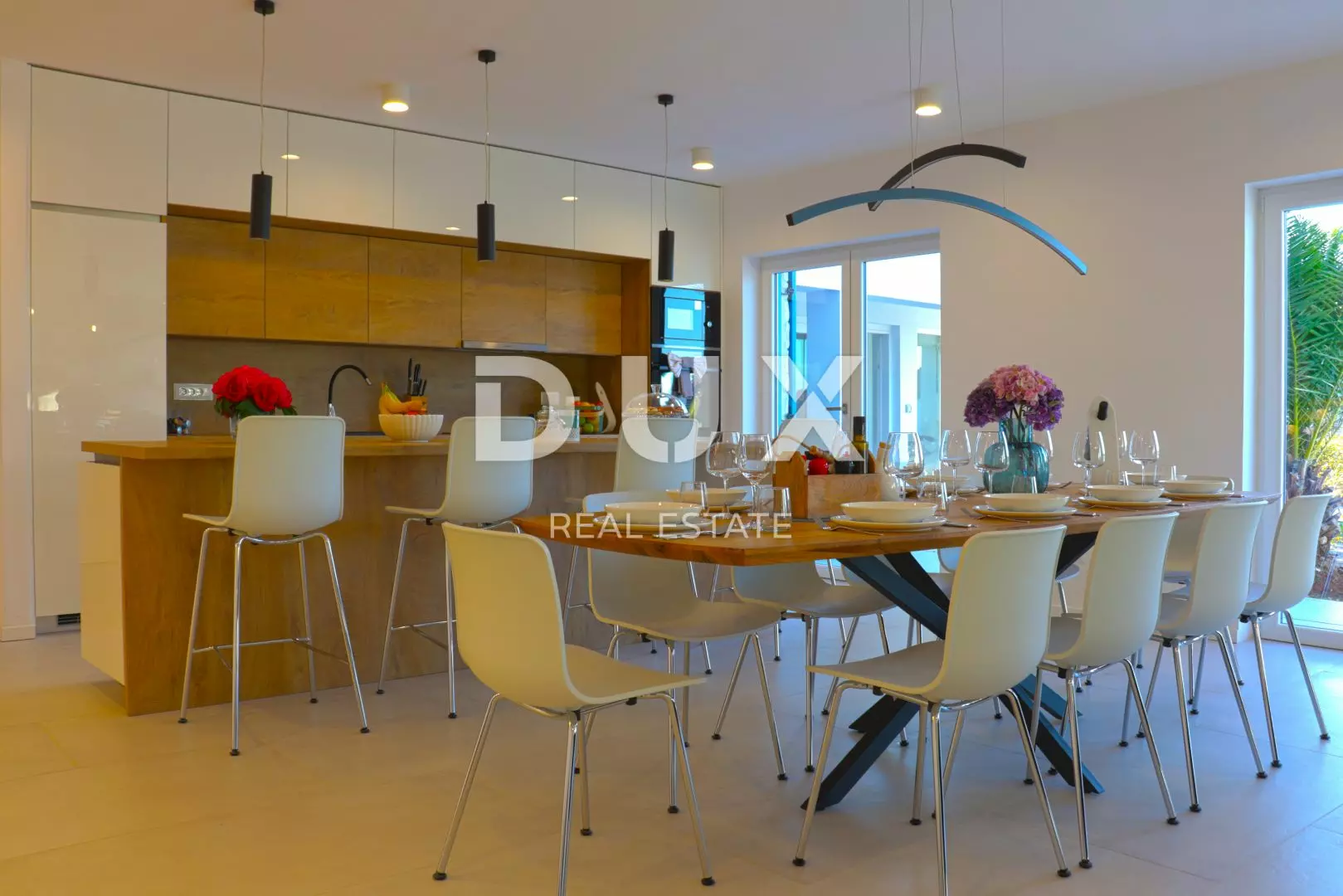 4-bedroom Villa In Višnjan, Croatia (300 M²)