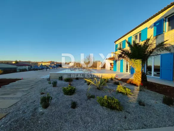 4-bedroom Villa In Višnjan, Croatia (300 M²)