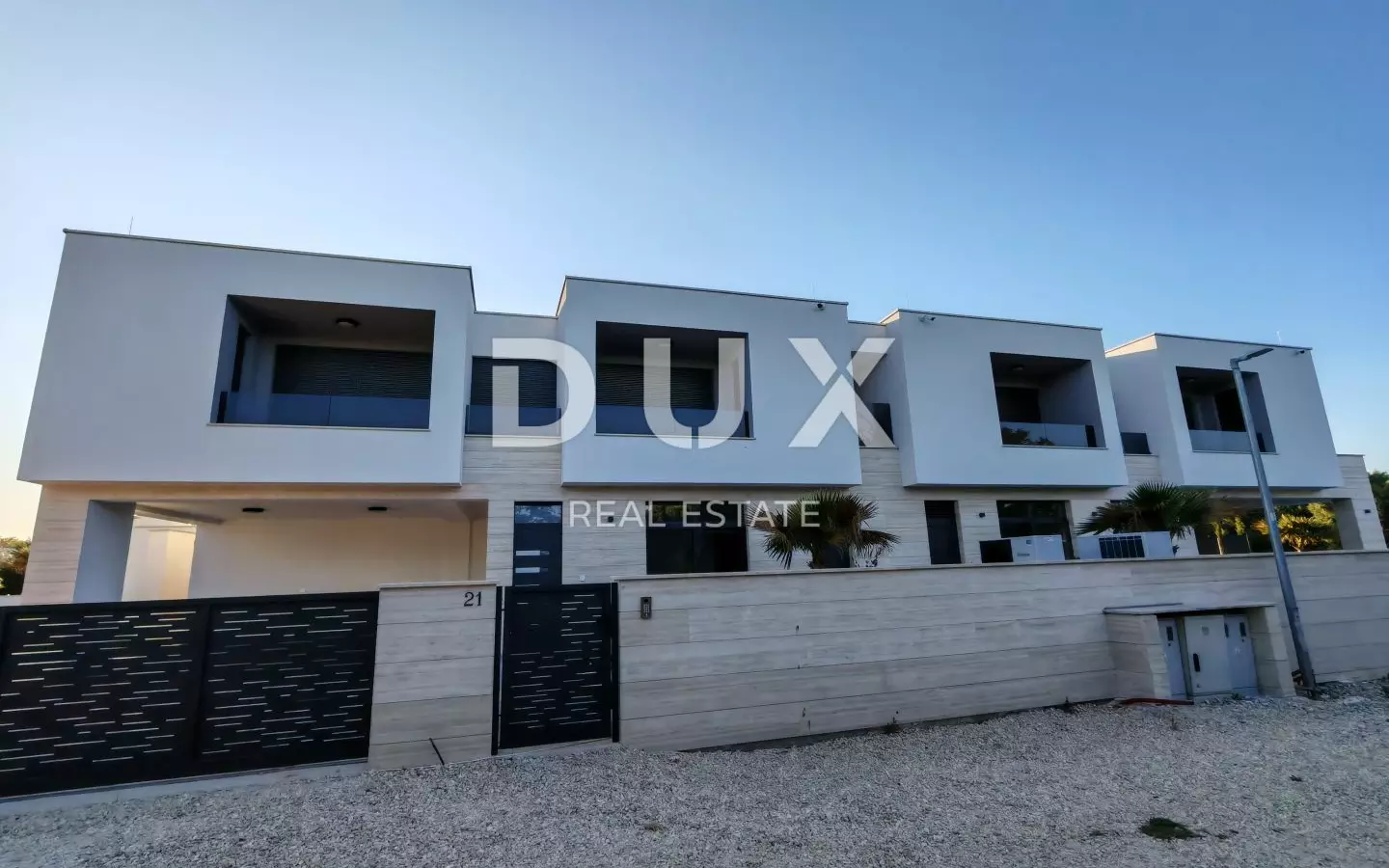 4-bedroom Villa In Zaton, Croatia (227,49 M²)