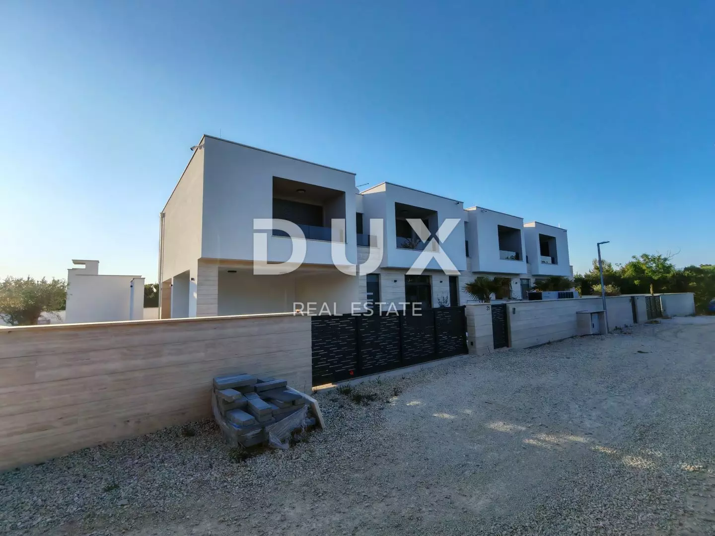 4-bedroom Villa In Zaton, Croatia (220,43 M²)