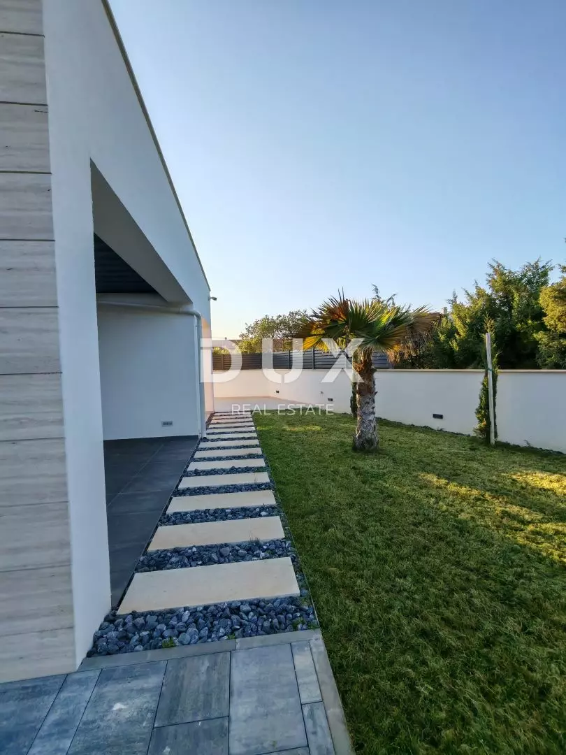 4-bedroom Villa In Zaton, Croatia (220,43 M²)