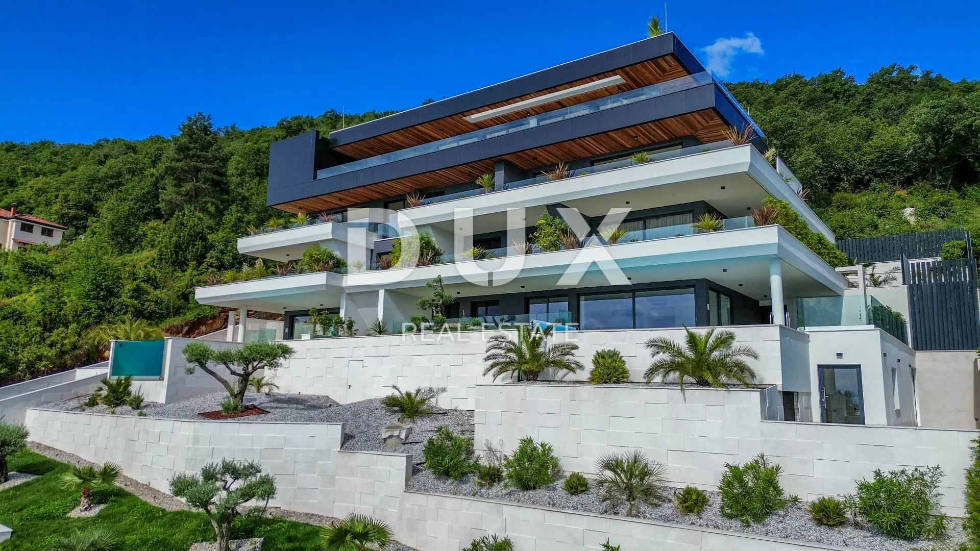 3-bedroom Apartment In Opatija – Centar, Croatia (217 M²)