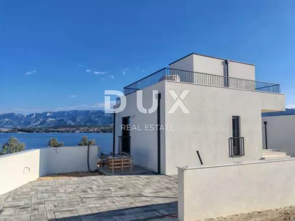 3-bedroom Villa In Novigrad, Croatia (175,94 M²)