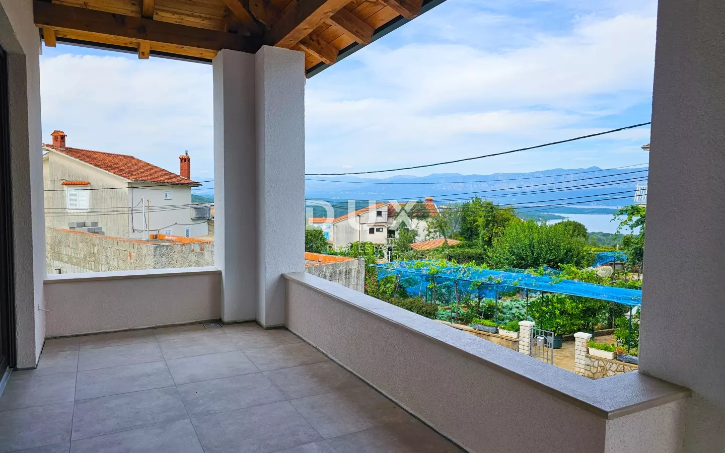 4-bedroom Villa In Dobrinj, Croatia (251 M²)