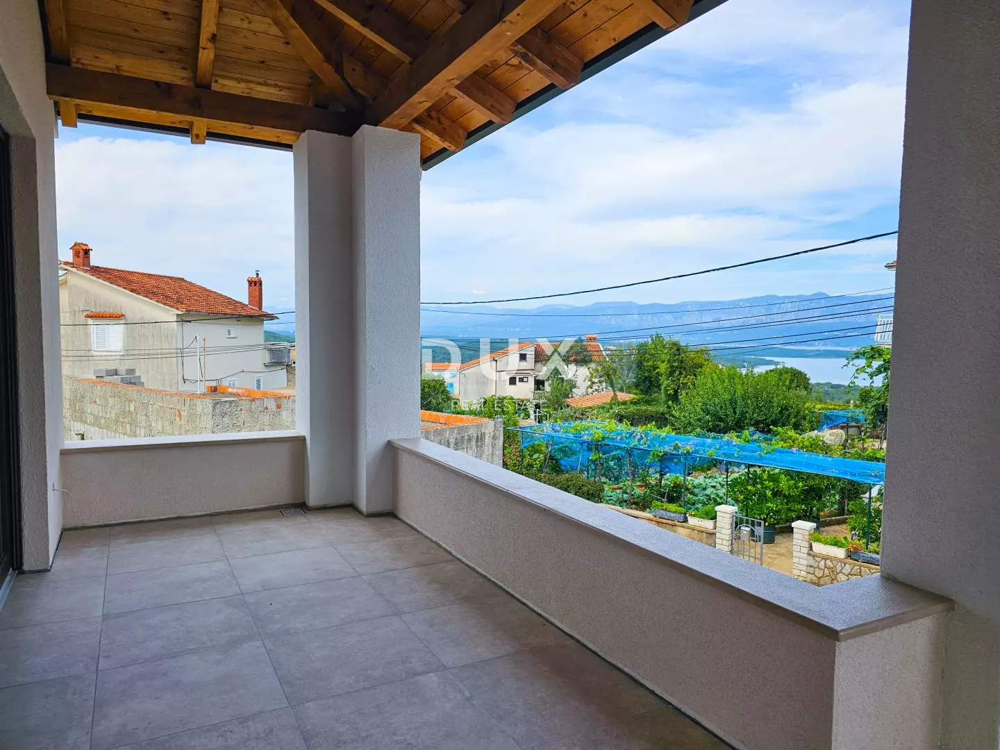 4-bedroom Villa In Dobrinj, Croatia (251 M²)