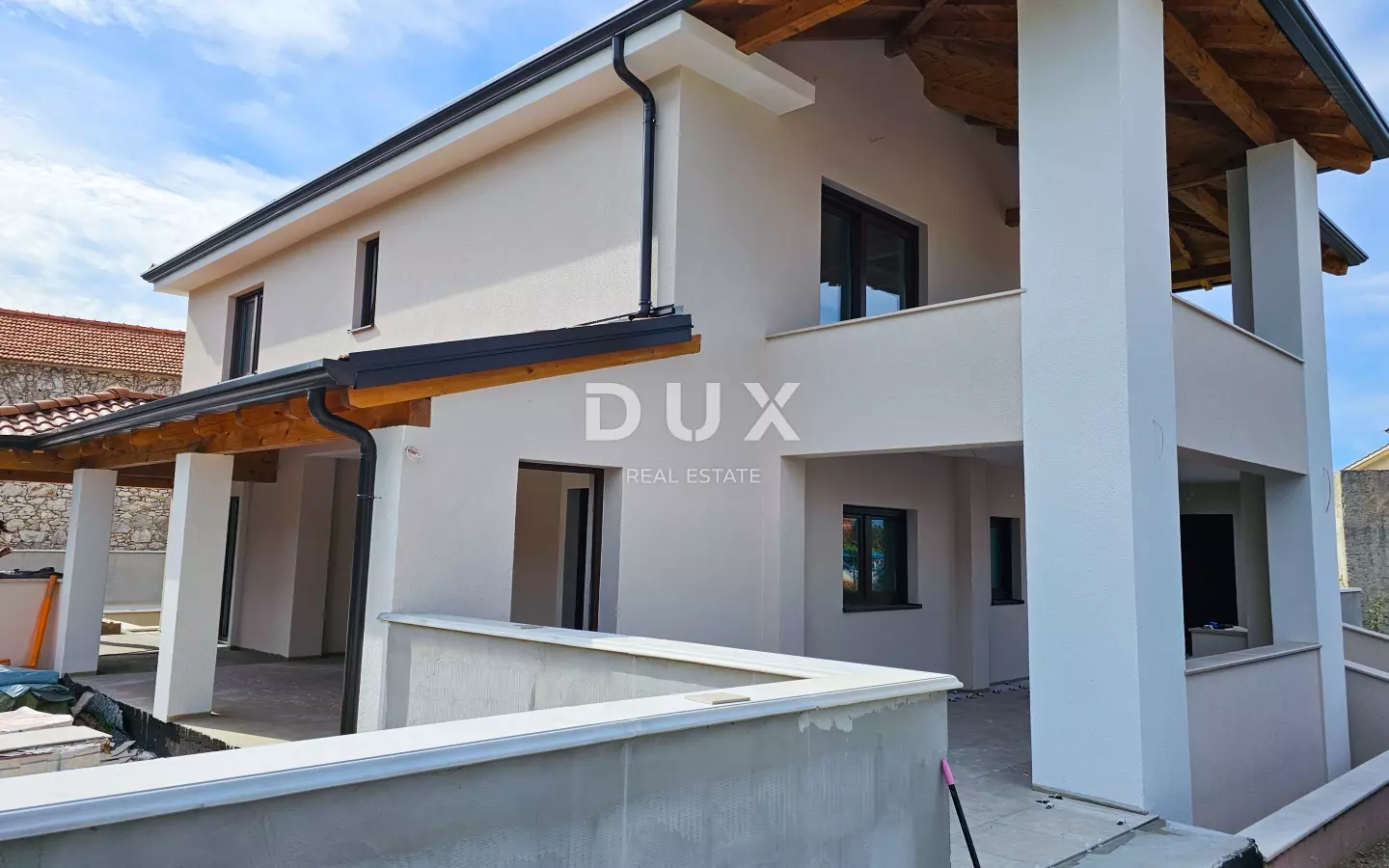 4-bedroom Villa In Dobrinj, Croatia (251 M²)