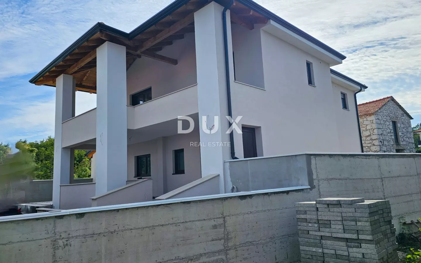 4-bedroom Villa In Dobrinj, Croatia (251 M²)