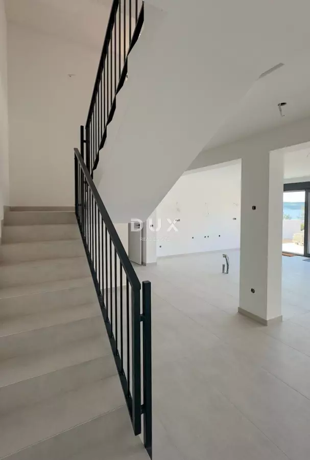 3-bedroom Villa In Novigrad, Croatia (175,94 M²)