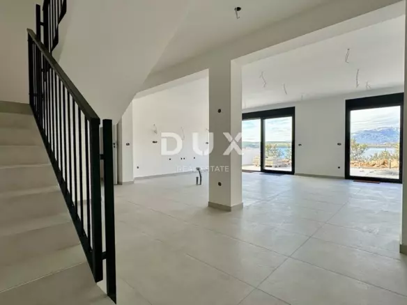 3-bedroom Villa In Novigrad, Croatia (175,94 M²)