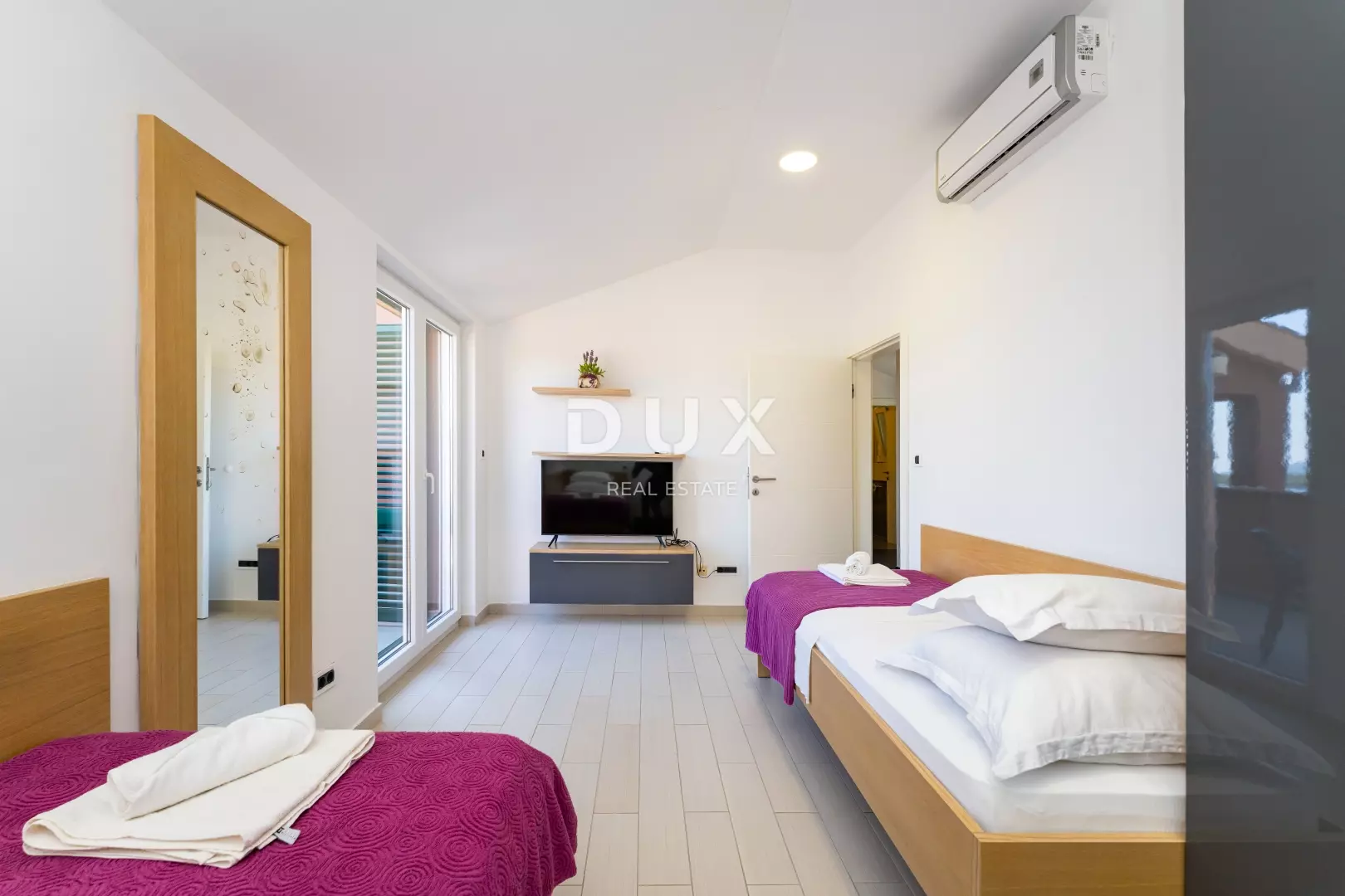 5-bedroom Detached House In Veli Iž, Croatia (208 M²)