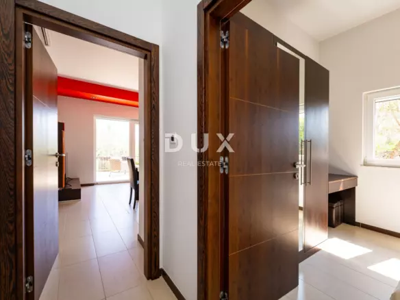 5-bedroom Detached House In Veli Iž, Croatia (208 M²)