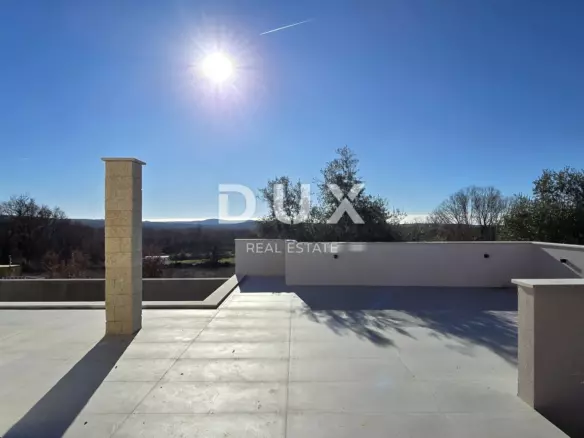 5-bedroom Villa In Poreč, Croatia (303,1 M²)