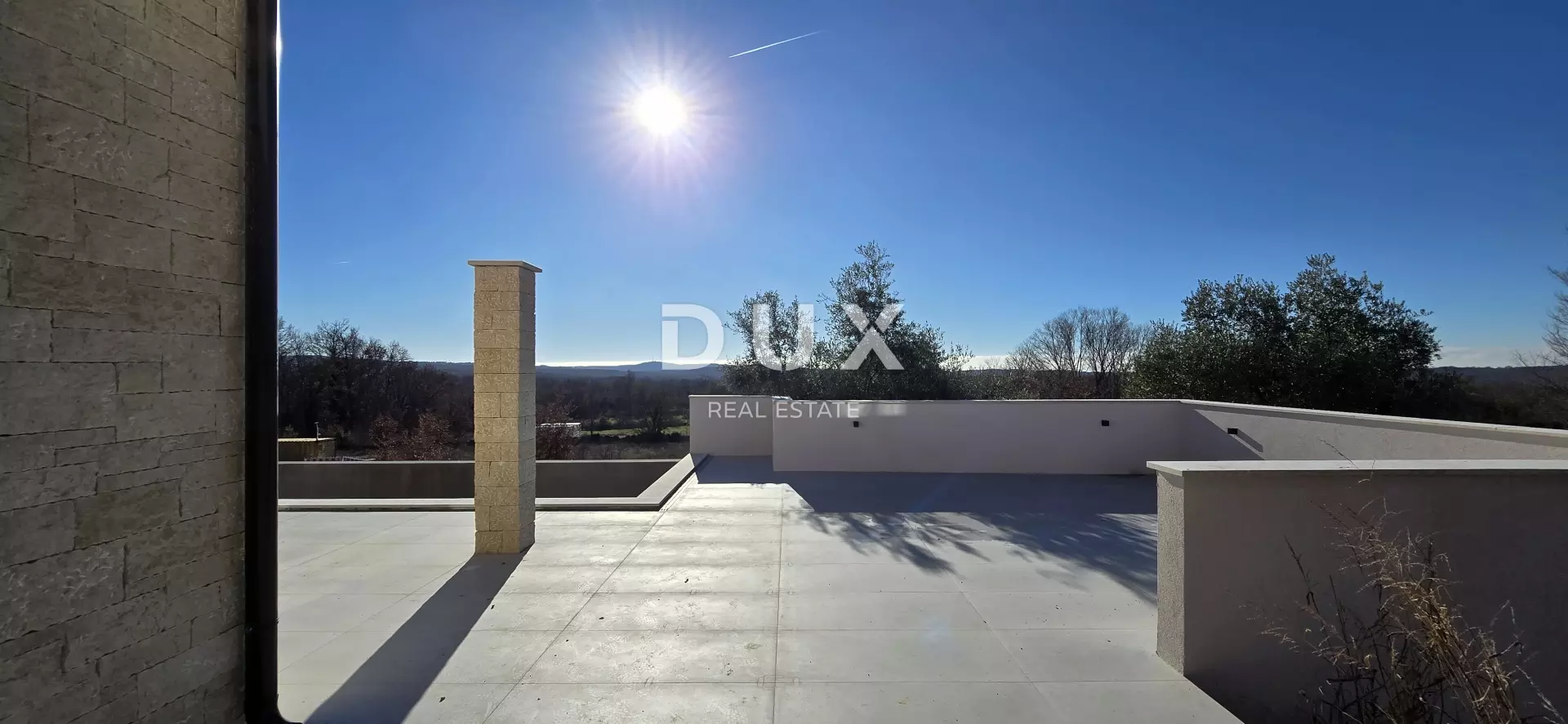 1767085432_1000152933-55ece1 5-bedroom Villa In Poreč, Croatia (303,1 M²)