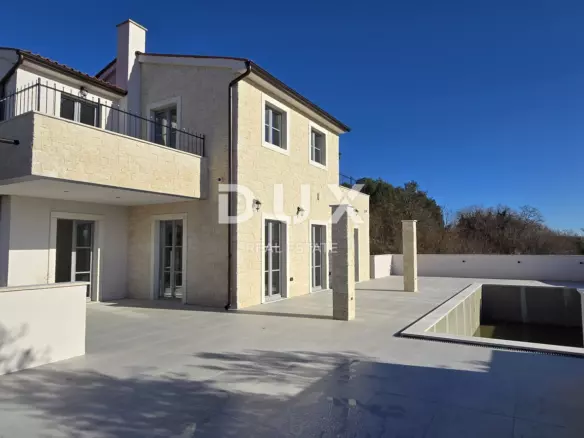 5-bedroom Villa In Poreč, Croatia (303,1 M²)