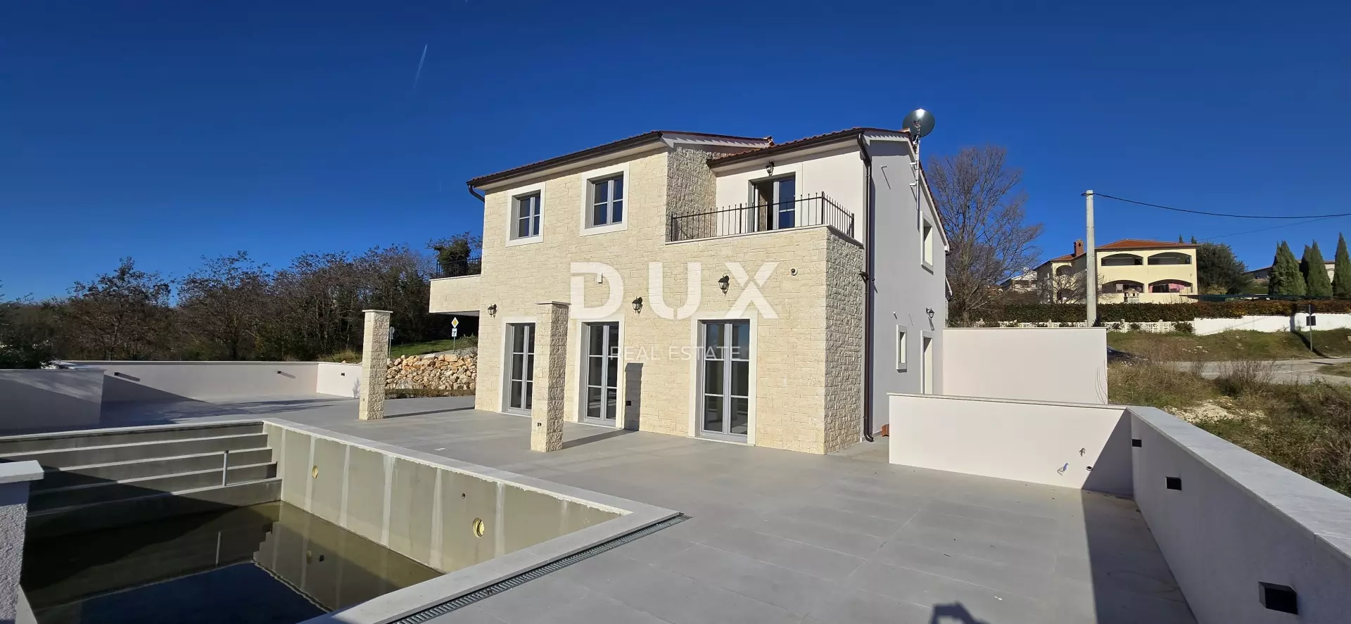 1767085446_1000152936-406667 5-bedroom Villa In Poreč, Croatia (303,1 M²)