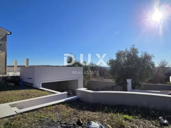 5-bedroom Villa In Poreč, Croatia (303,1 M²)