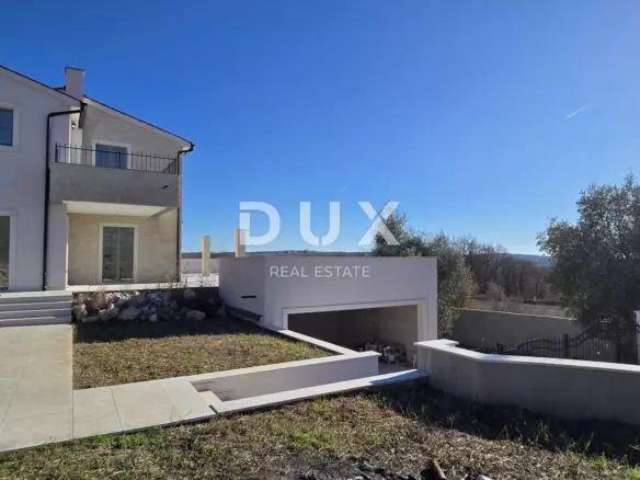 5-bedroom Villa In Poreč, Croatia (303,1 M²)