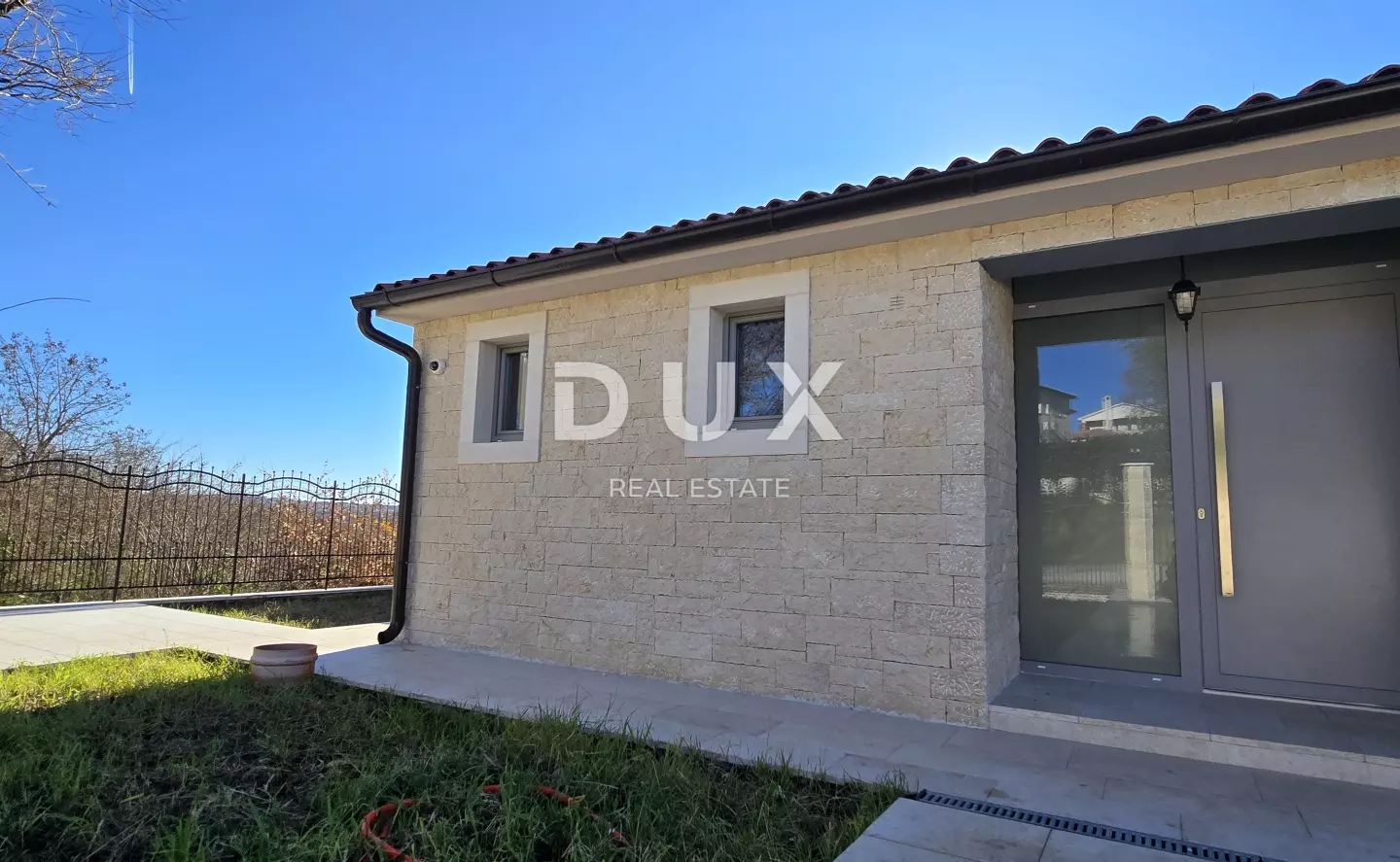5-bedroom Villa In Poreč, Croatia (303,1 M²)