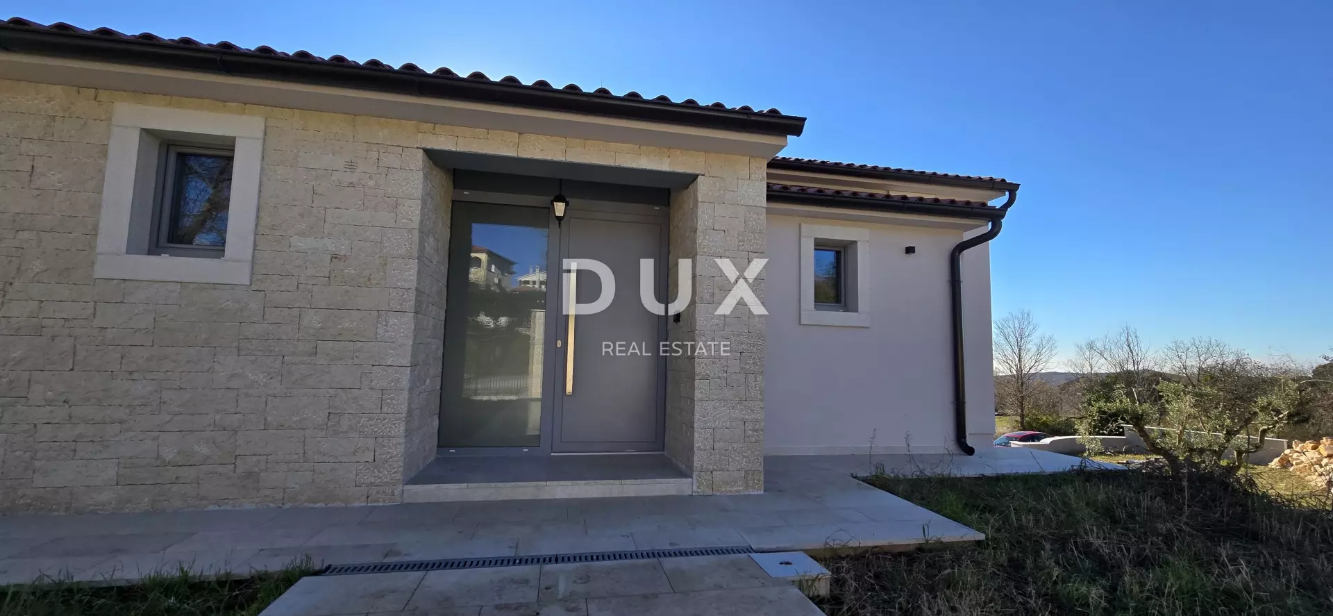 1767085491_1000152949-5c8681 5-bedroom Villa In Poreč, Croatia (303,1 M²)