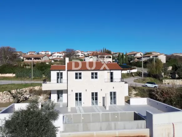5-bedroom Villa In Poreč, Croatia (303,1 M²)
