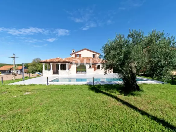 4-bedroom Detached House In Vrsar, Croatia (400 M²)