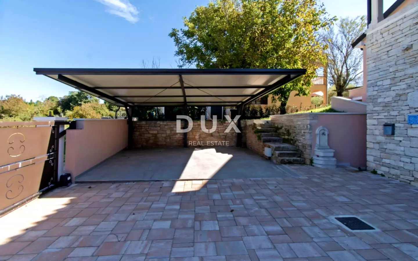 4-bedroom Detached House In Vrsar, Croatia (400 M²)