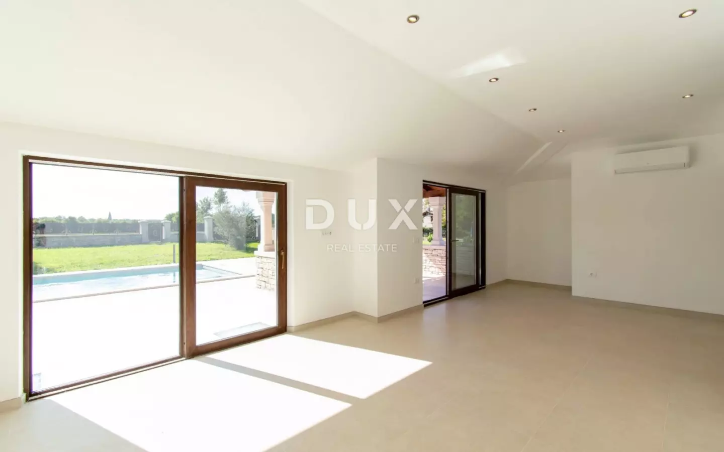 4-bedroom Detached House In Vrsar, Croatia (400 M²)