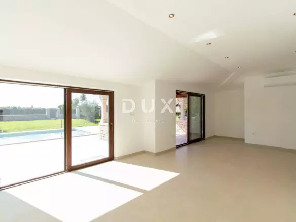 4-bedroom Detached House In Vrsar, Croatia (400 M²)