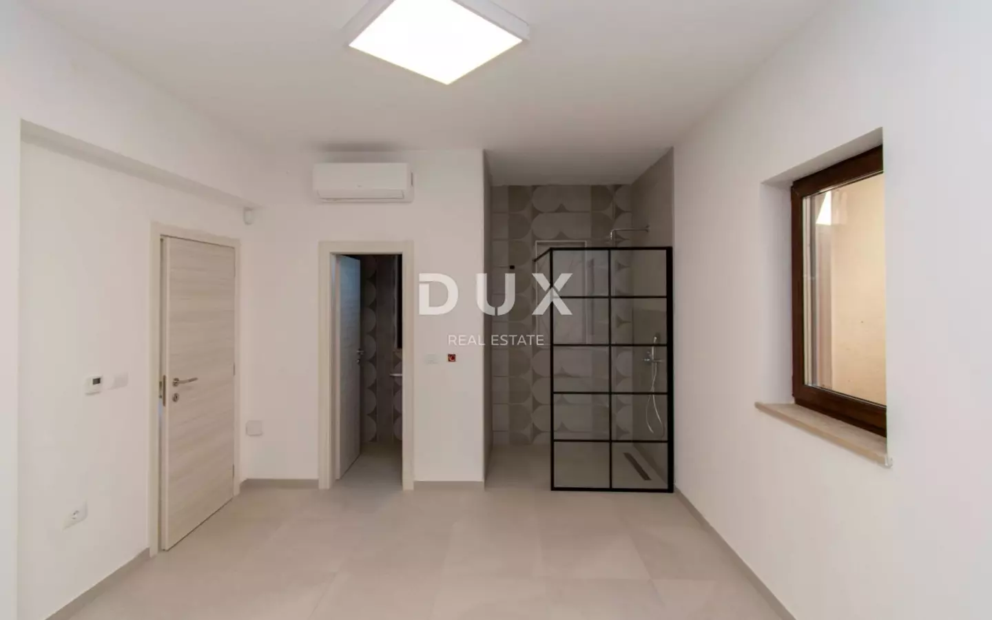 4-bedroom Detached House In Vrsar, Croatia (400 M²)