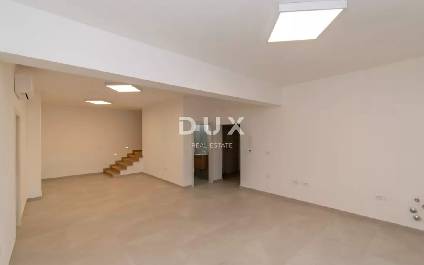 4-bedroom Detached House In Vrsar, Croatia (400 M²)