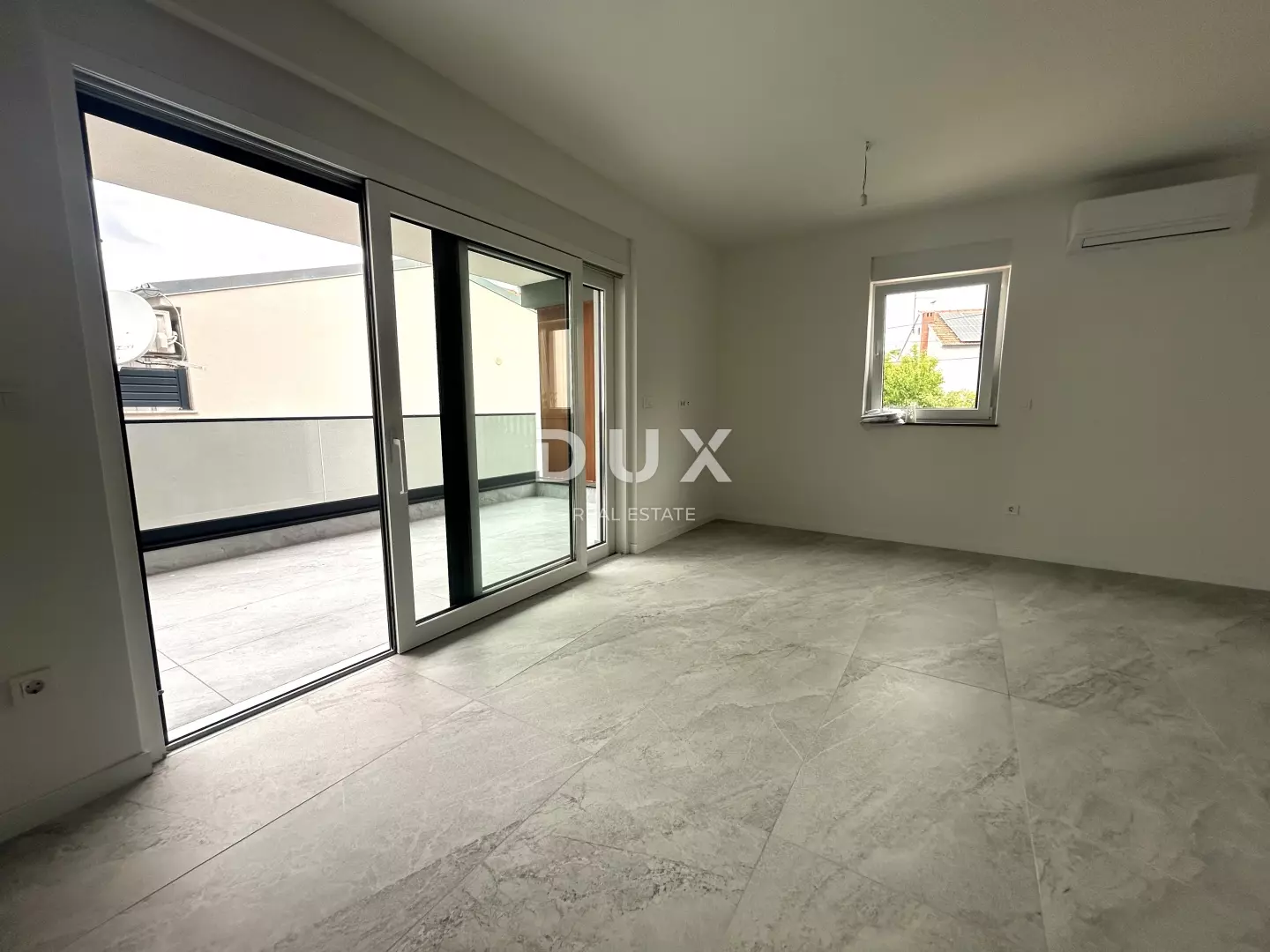 1778591224_vodice-novogradnja-staklena-stijena_dux-sibenik-747af4 3-bedroom Apartment In Vodice, Croatia (105 M²)