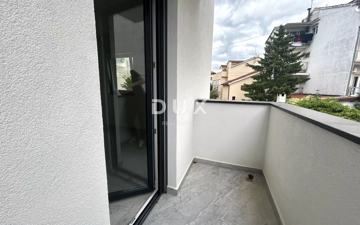 3-bedroom Apartment In Vodice, Croatia (105 M²)