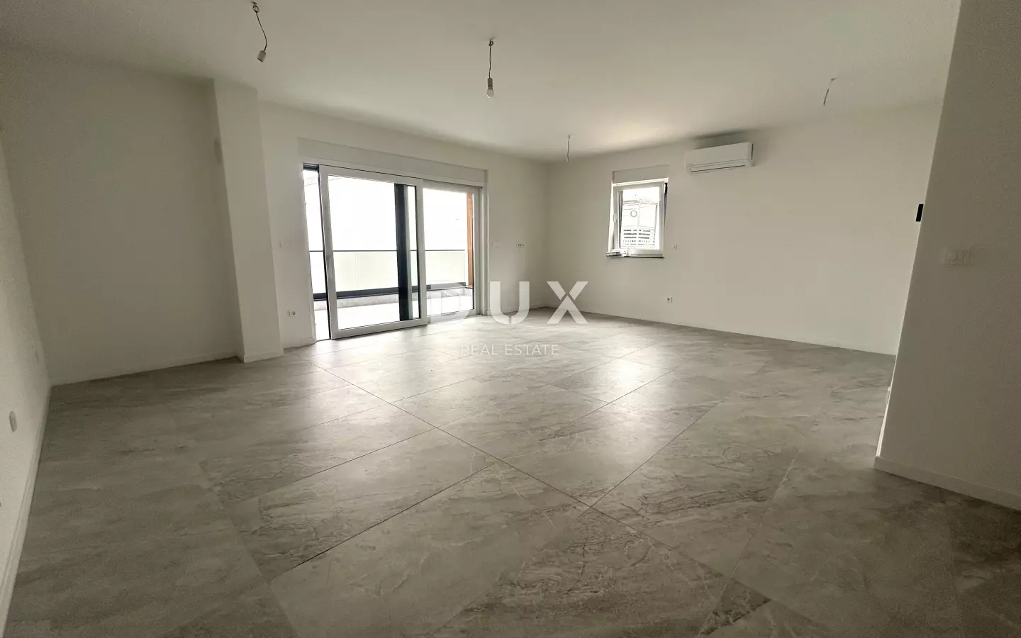 3-bedroom Apartment In Vodice, Croatia (105 M²)