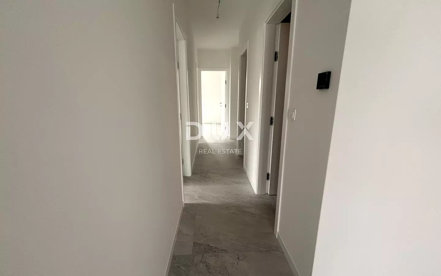3-bedroom Apartment In Vodice, Croatia (105 M²)