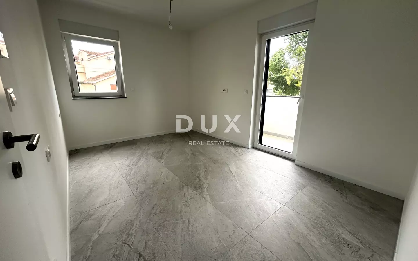 3-bedroom Apartment In Vodice, Croatia (105 M²)