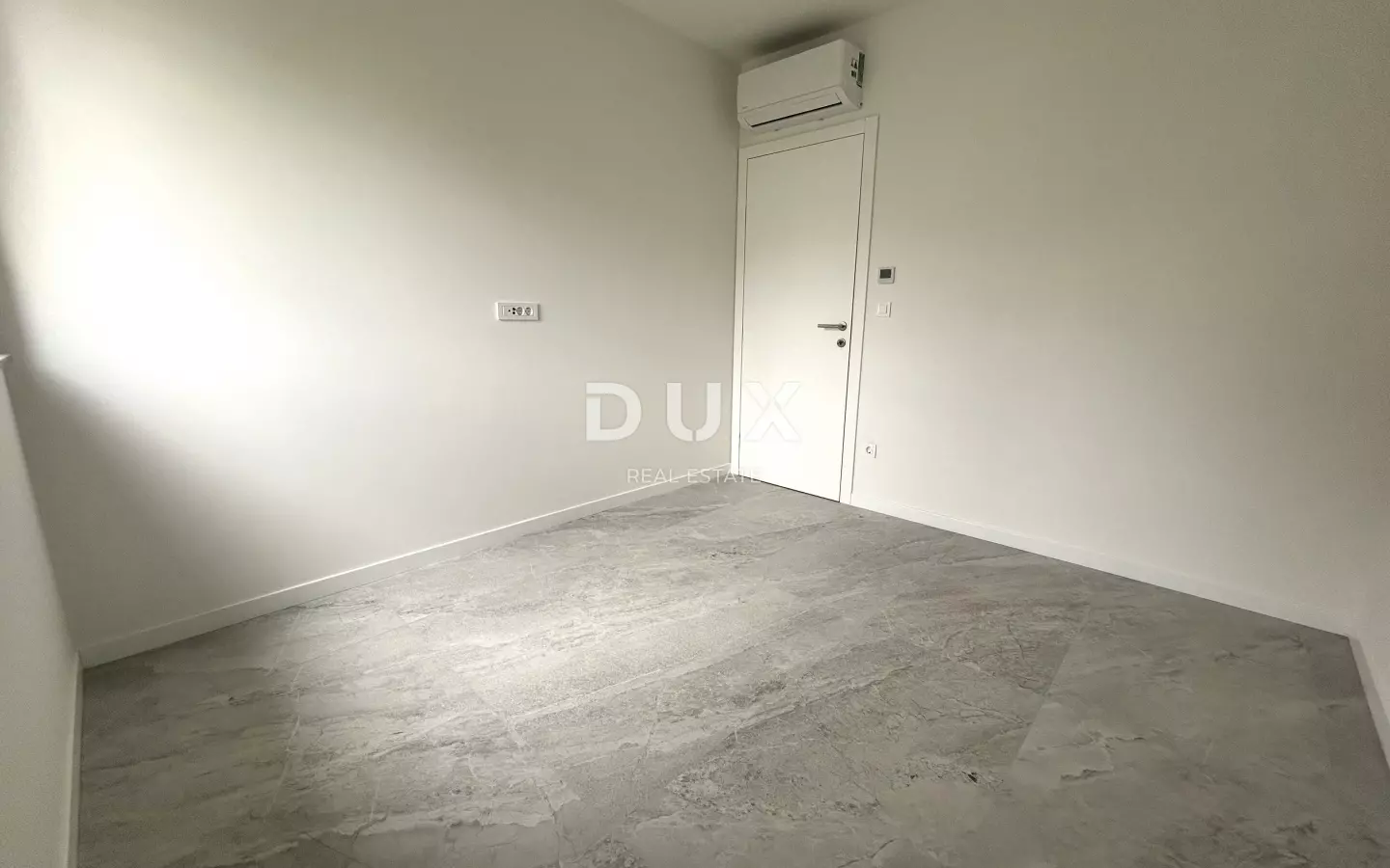 3-bedroom Apartment In Vodice, Croatia (105 M²)