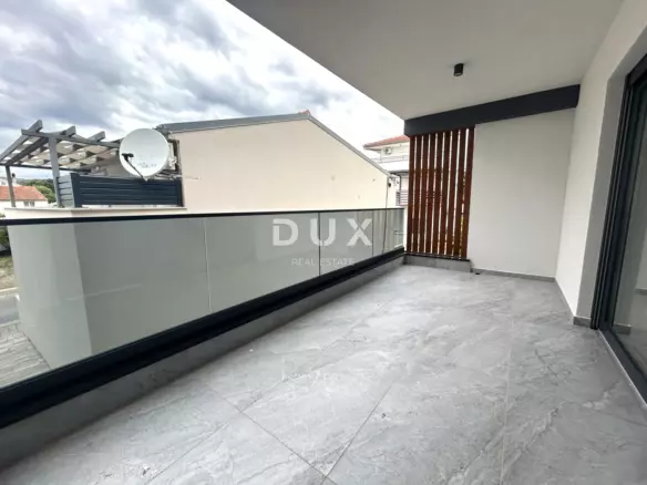 3-bedroom Apartment In Vodice, Croatia (105 M²)