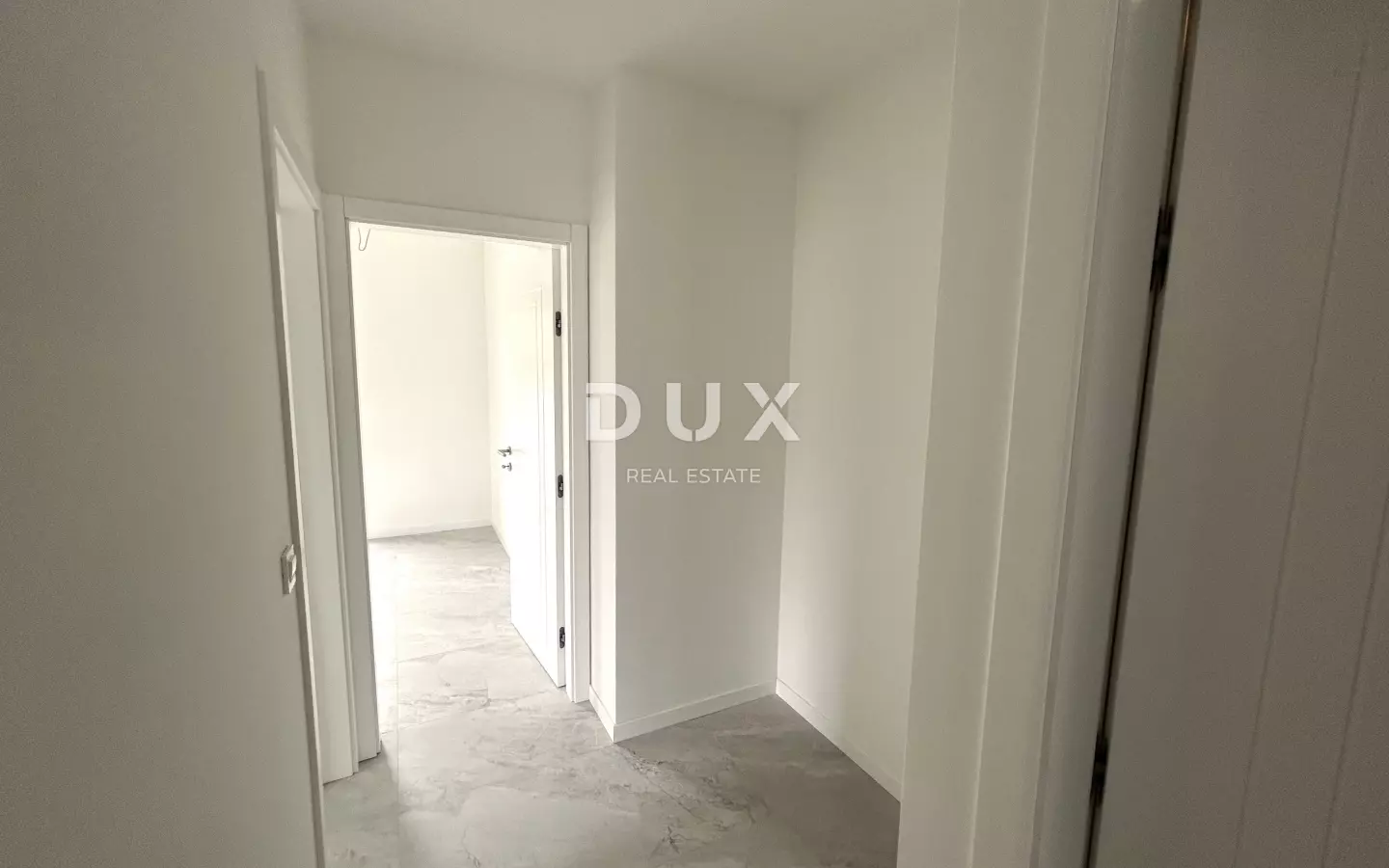 3-bedroom Apartment In Vodice, Croatia (105 M²)