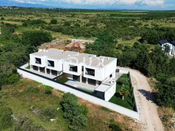 4-bedroom Villa In Zaton, Croatia (220,43 M²)