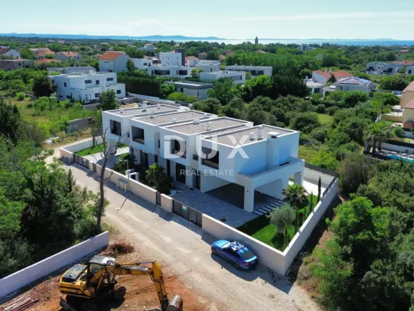 4-bedroom Villa In Zaton, Croatia (220,43 M²)